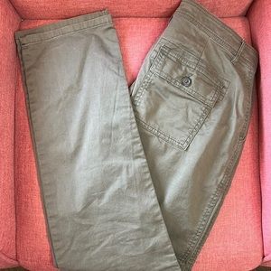 GAP WOMENS SIZE 0 PATCH POCKET CARGO KHAKIS‎ VINTAGE